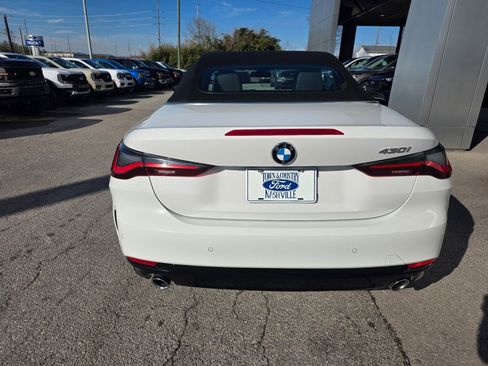 Used 2024 BMW 430i Convertible image 5