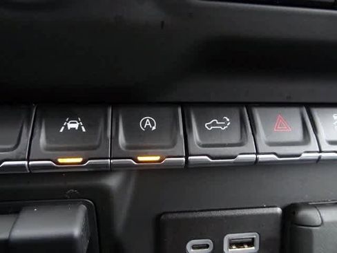 Used 2024 Chevrolet Silverado 1500 Custom image 23