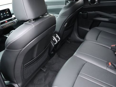 New 2026 Kia Sorento S FWD image 12