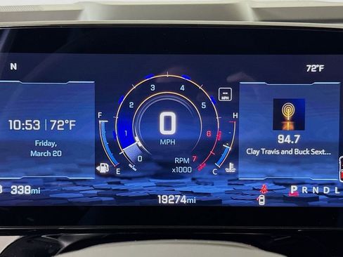 Certified 2025 Chevrolet Suburban Premier image 10