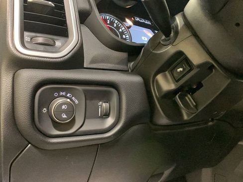 Used 2024 RAM 2500 Big Horn w/ Level 2 Equipment Group image 28