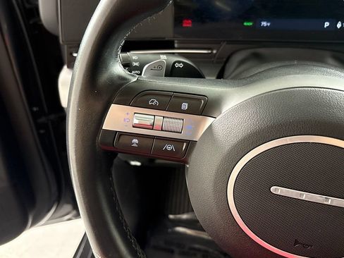 Used 2024 Hyundai Kona SEL FWD image 28
