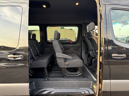 Used 2025 Mercedes-Benz Sprinter 2500 image 15