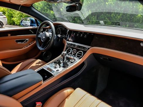 Used 2021 Bentley Continental GT AWD/4WD image 18