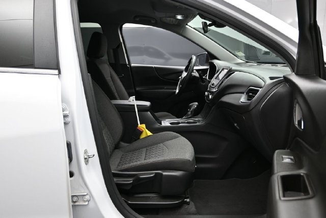 Used 2024 Chevrolet Equinox LT AWD/4WD image 25
