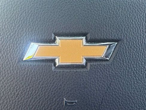 Used 2024 Chevrolet Traverse LT FWD image 28