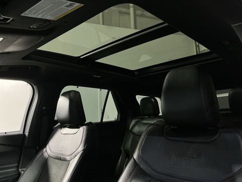 Used 2022 Ford Explorer ST w/ Equipment Group 401A image 31