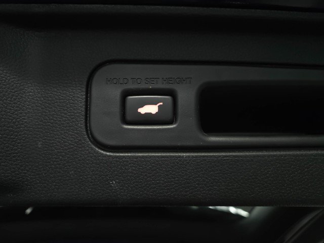 Used 2024 Honda Pilot Elite image 45