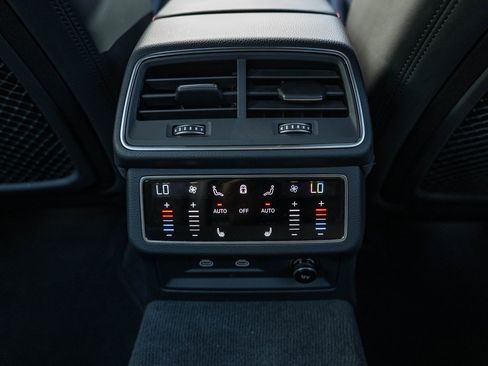 Used 2023 Audi RS 6 w/ Carbon Optic Package image 39