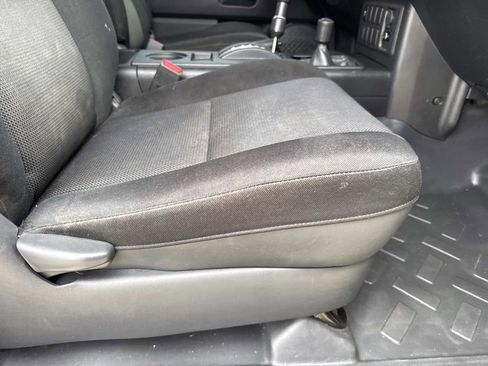 Used 2014 Toyota FJ Cruiser 4WD w/ Convenience Package image 13