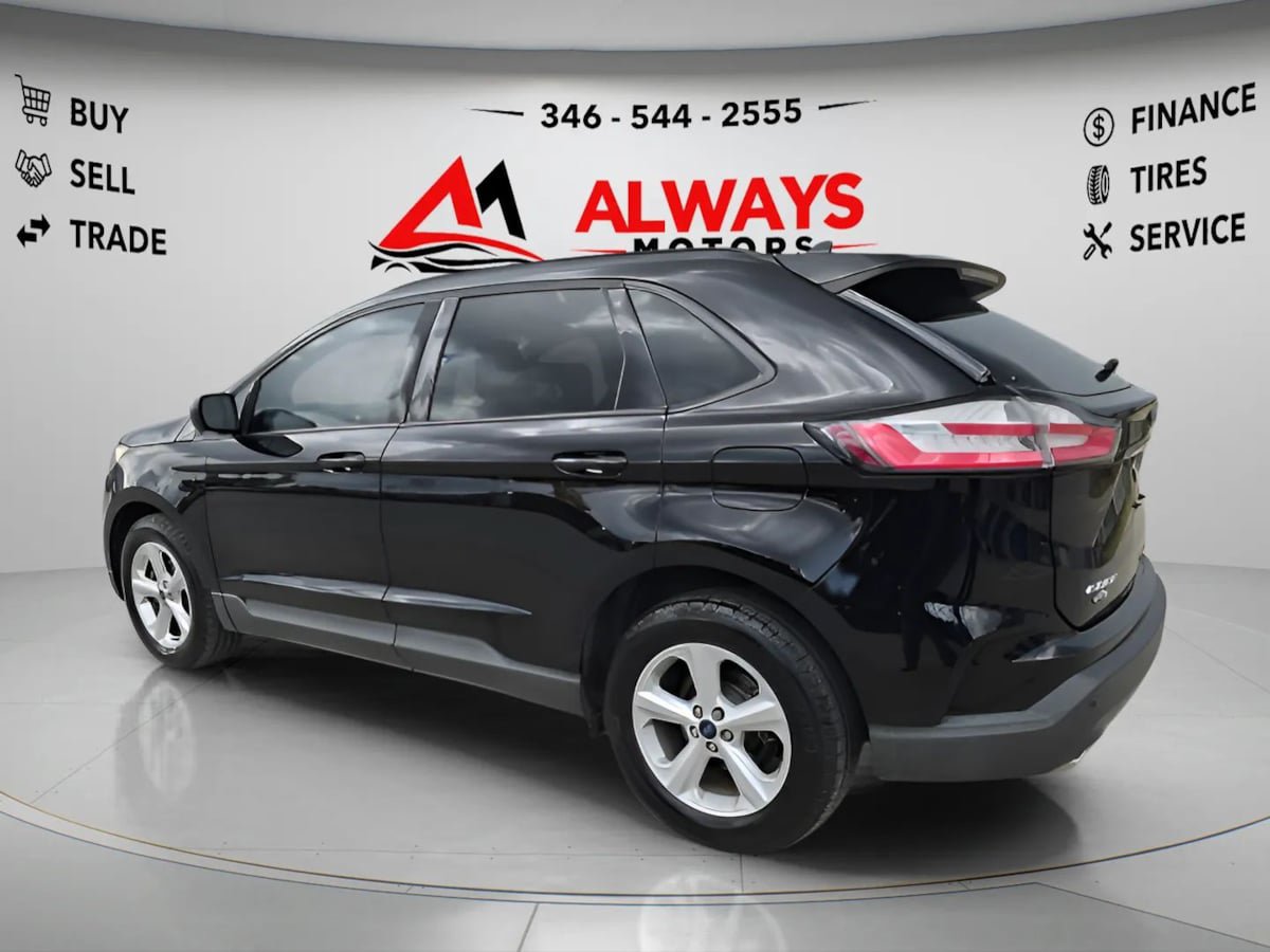 Used 2020 Ford Edge SE FWD image 16