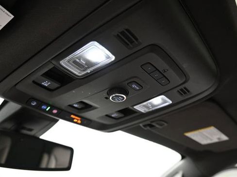 Used 2021 Chevrolet Tahoe Z71 AWD/4WD image 14