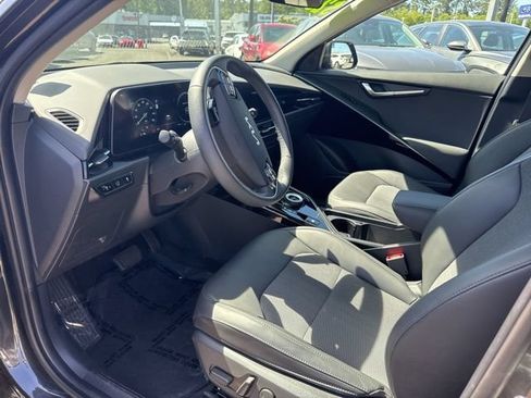 Used 2024 Kia Niro Wind w/ Wind Preserve Package FWD image 19