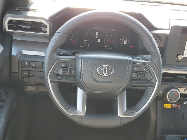 Used 2024 Toyota Tacoma SR5 AWD/4WD image 11