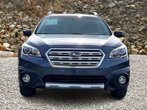 Used 2015 Subaru Outback 2.5i Limited image 3