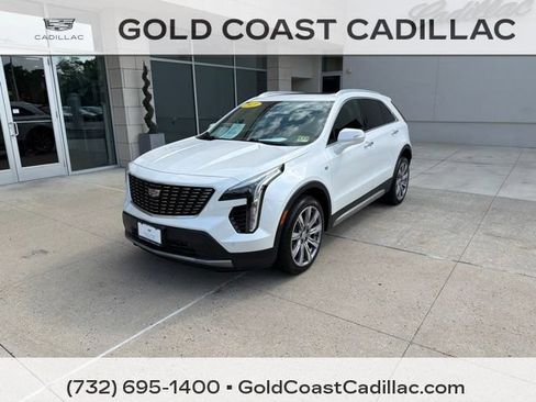 Used 2021 Cadillac XT4 Premium Luxury w/ Cold Weather Package FWD image 1