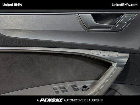 Used 2021 Audi S6 Prestige w/ Prestige Package image 3