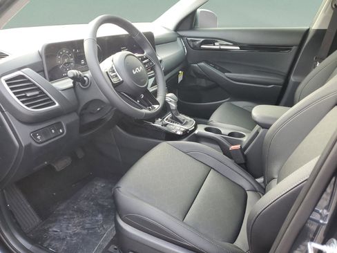 New 2026 Kia Seltos EX image 19