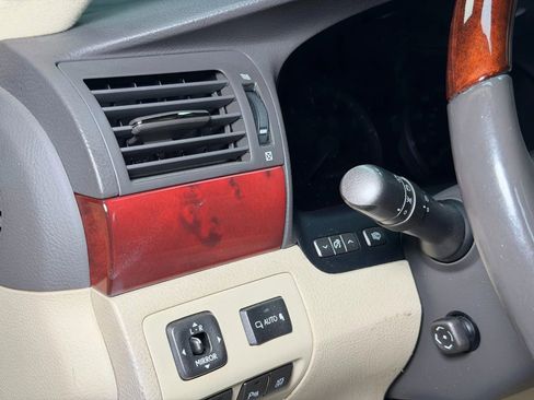 Used 2011 Lexus LS 460 image 33