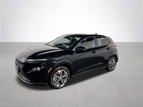 Used 2023 Hyundai Kona SEL image 2