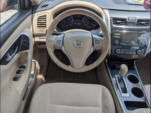 Used 2013 Nissan Altima 2.5 SV w/ 2.5SV Convenience Pkg FWD image 8
