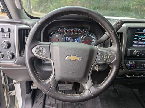 Used 2017 Chevrolet Silverado 2500 LT w/ LT Convenience Package image 18