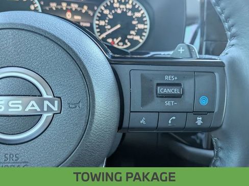 Used 2024 Nissan Pathfinder SL AWD/4WD image 18