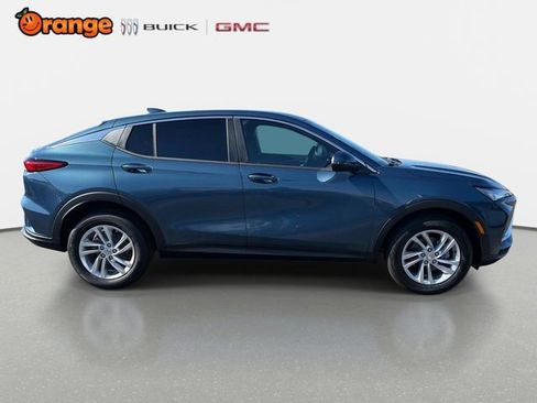 New 2026 Buick Envista Sport Touring FWD image 2