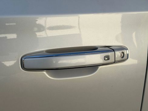 Used 2015 GMC Yukon Denali w/ Touring Package image 27