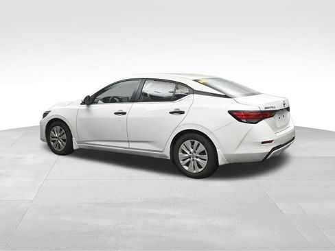 Used 2025 Nissan Sentra S FWD image 3