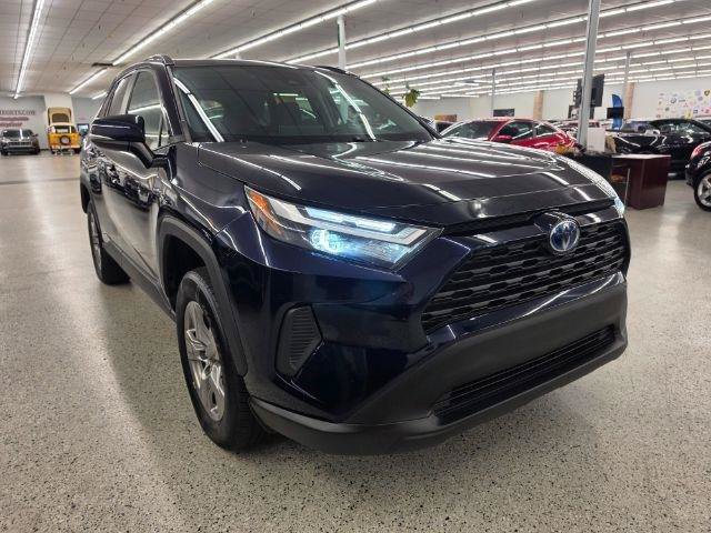 Used 2024 Toyota RAV4 XLE w/ Convenience Package AWD/4WD image 4