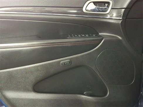 Used 2018 Jeep Grand Cherokee Trailhawk image 14