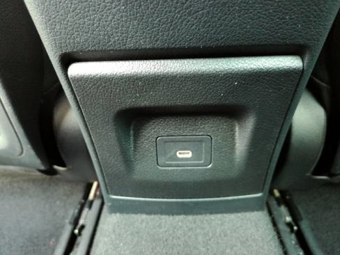 Used 2025 Mercedes-Benz CLA 250 4MATIC image 30