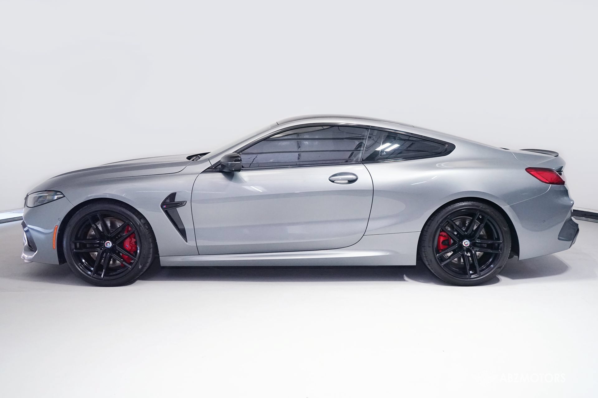 Used 2023 BMW M8 Competition AWD/4WD image 4