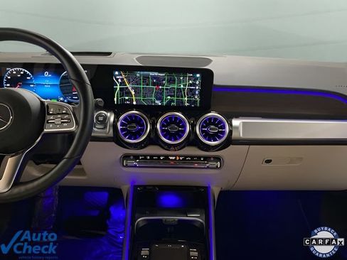 Used 2023 Mercedes-Benz EQB 300 4MATIC w/ Pinnacle Package image 13