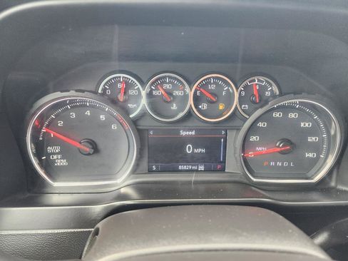 Used 2021 Chevrolet Silverado 1500 LT AWD/4WD image 24