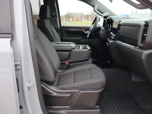 Used 2024 Chevrolet Silverado 1500 LT image 12