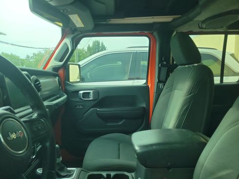 Used 2020 Jeep Wrangler Unlimited Sport S w/ Sun And Sound Package AWD/4WD image 7