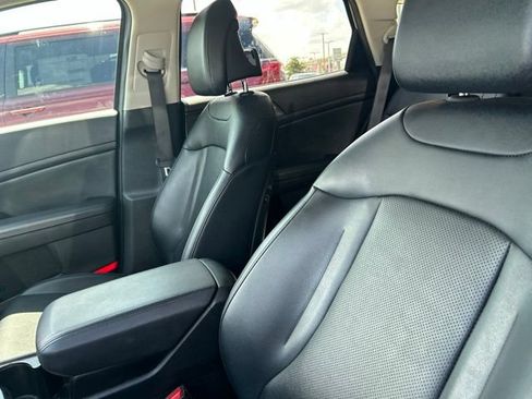 Used 2023 Kia Sportage EX FWD image 33