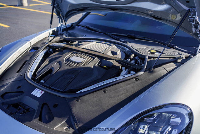 Used 2020 Porsche Panamera RWD image 19
