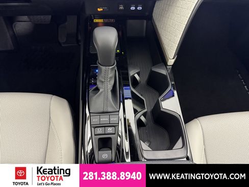 Used 2026 Toyota Camry XLE FWD image 9