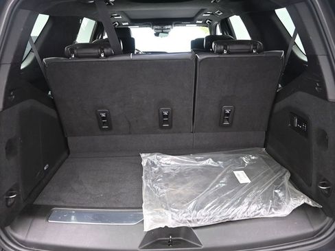 Used 2021 Cadillac Escalade Premium Luxury Platinum AWD/4WD image 39