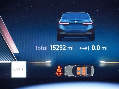 Certified 2026 BMW 540i xDrive image 21
