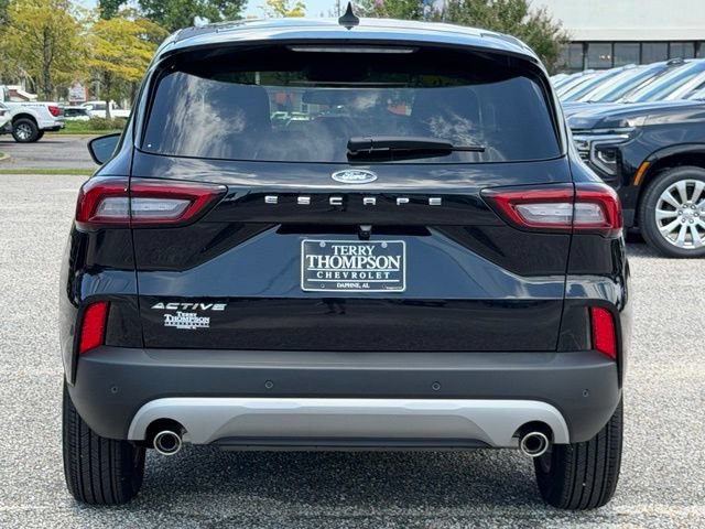 Used 2026 Ford Escape Active w/ Tech Pack #1 FWD image 3