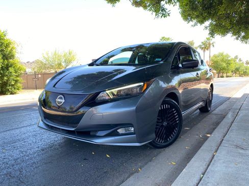 Used 2025 Nissan Leaf SV Plus image 6