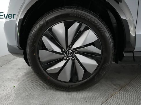 Used 2024 Nissan Ariya AWD image 19