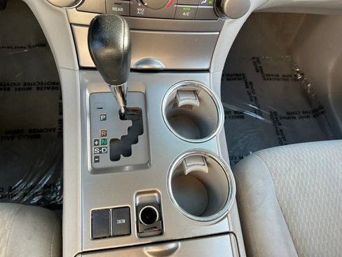 Used 2010 Toyota Highlander 2WD w/ Extra Value Pkg 2 image 19