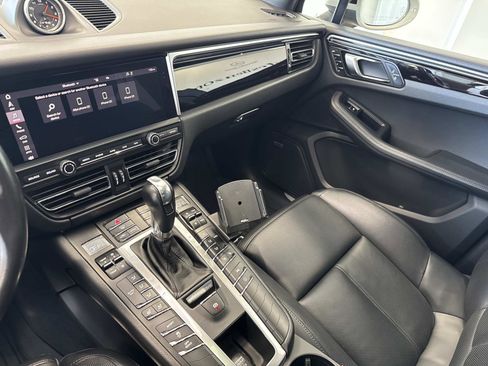 Used 2020 Porsche Macan S AWD/4WD image 24