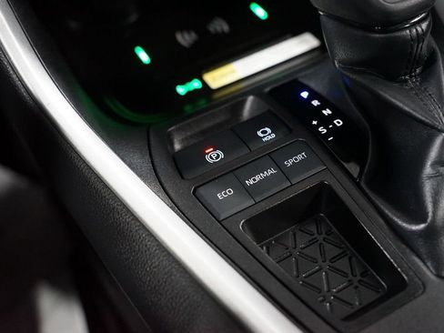 Certified 2024 Toyota RAV4 XLE image 22