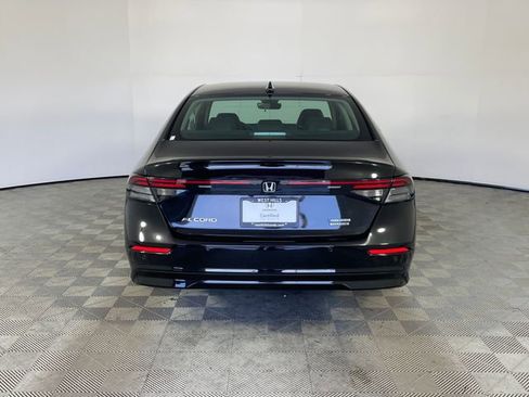 Used 2023 Honda Accord Touring image 15